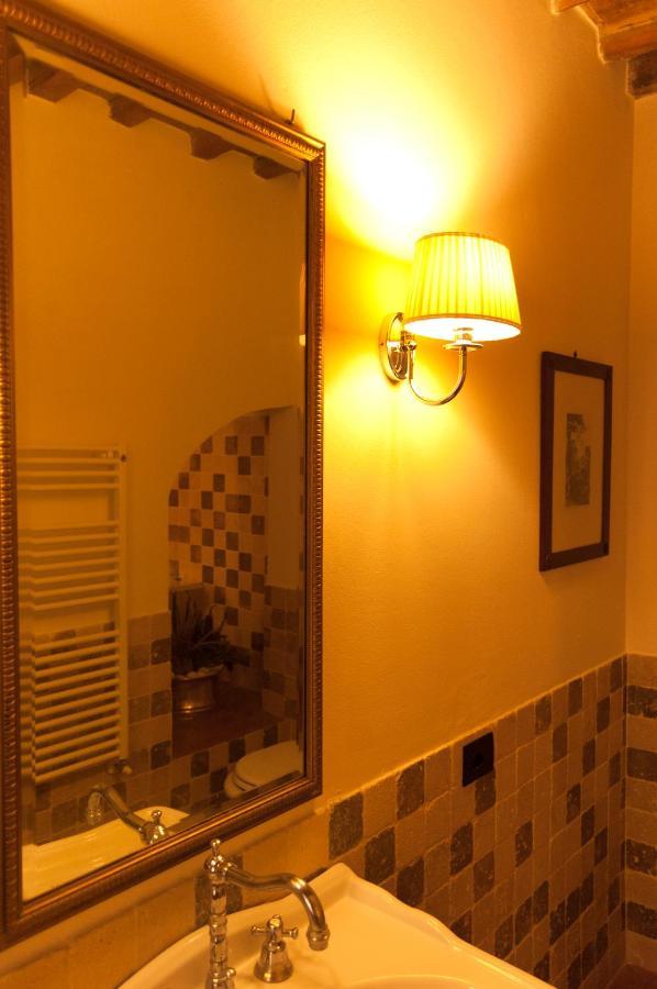 Bed and Breakfast Palazzo Benucci Сан-Джиминьяно Экстерьер фото