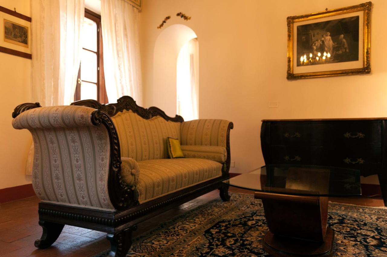 Bed and Breakfast Palazzo Benucci Сан-Джиминьяно Экстерьер фото