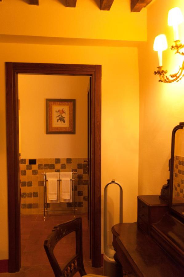 Bed and Breakfast Palazzo Benucci Сан-Джиминьяно Экстерьер фото