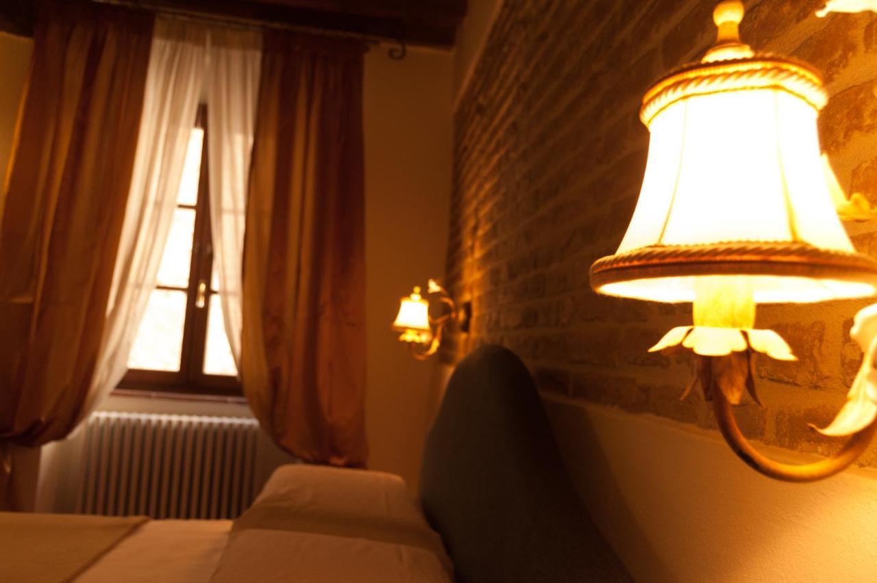 Bed and Breakfast Palazzo Benucci Сан-Джиминьяно Экстерьер фото
